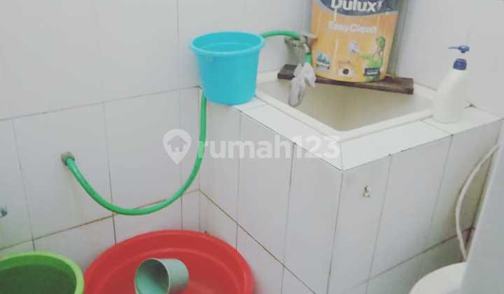 Dikontrakan apa adanya Rumah masuk gang dkt RS Rajawali 2