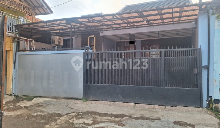 House in Cihanjuang near Cimahi City Hall 2