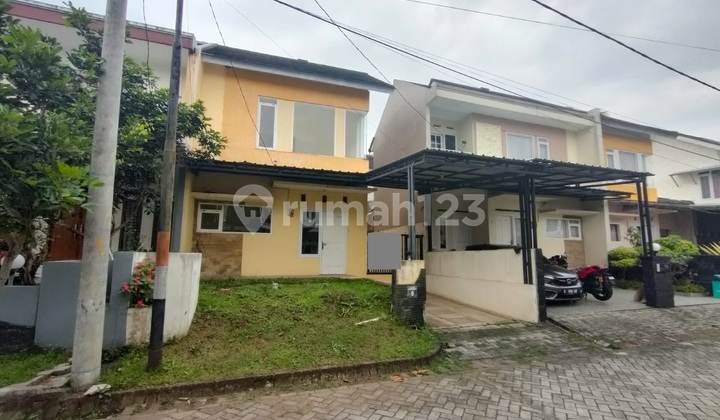 Ciuyah house in Cimahi near Permana 2