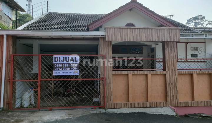 Spacious Ready-to-Occupy House in Cipageran Asri Complex