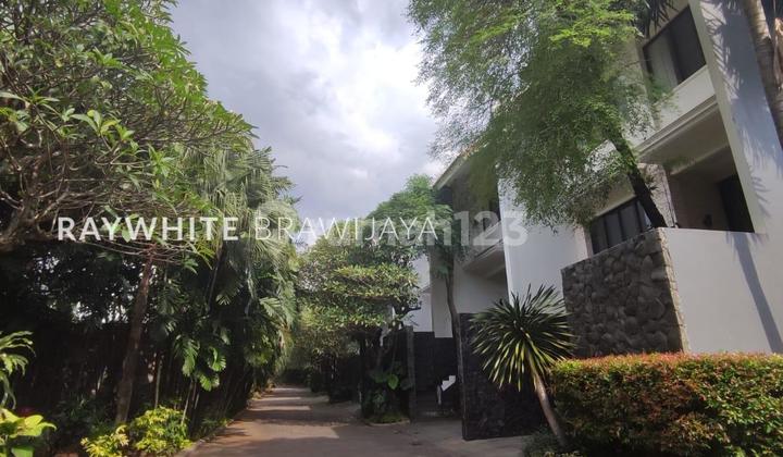 House in Elite Complex Area Kemang 2