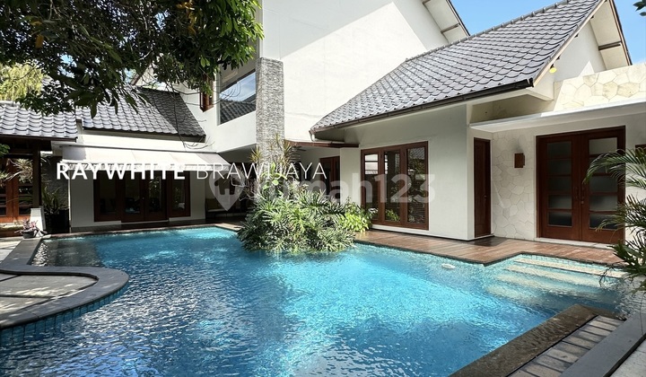 Rumah Siap Huni Lingkungan Tenang Area Cilandak Barat