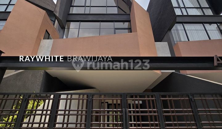 Brand New Townhouse Modern Area Arco Kemang