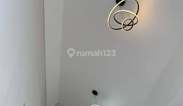 Rumah Cantik Posisi Hook Luas Tanah 116meter Cukup Booking 2JT,Langsung Akad All In Bonus Canopy,ac 2unit Dan Token Listrik 2