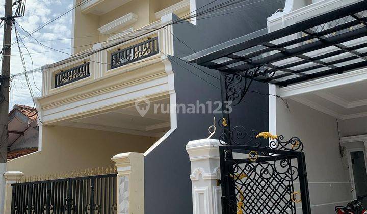 Rumah Mewah 3 Lantai Model American Classic Non Cluster Cinere Limo Selangkah Dari Pintu Tol Limo 1