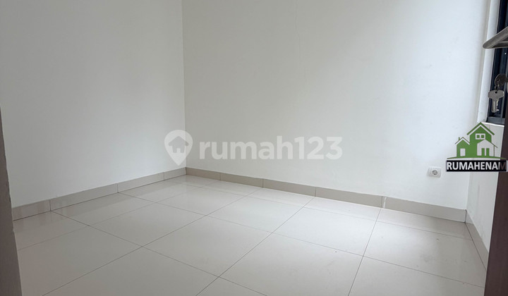 Ready-to-Occupy Minimalist House Near The Park Mall in Cinangka 2