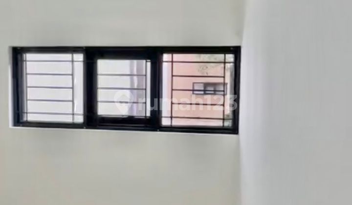 Rumah Minimalis Siap Huni di Cinere Limo Dekat Pintu Tol Limo 2