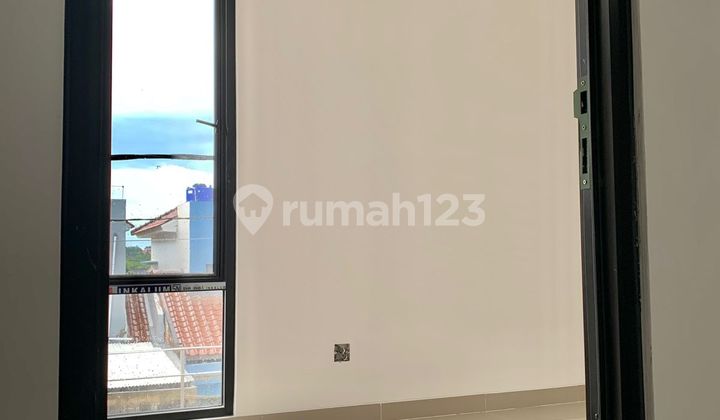 Rumah Minimalis Siap Huni di Cinere Limo Dekat Tol Cijago 2