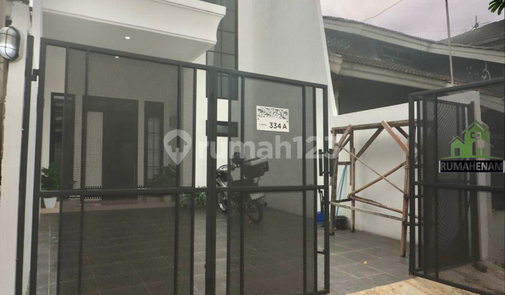 Rumah Berkonsep American Modern 4 Kamar Tidur di Cinere