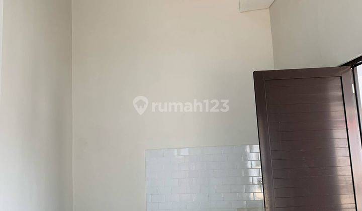 Rumah Cantik Posisi Hook Luas Tanah 116meter Cukup Booking 2JT,Langsung Akad All In Bonus Canopy,ac 2unit Dan Token Listrik 2