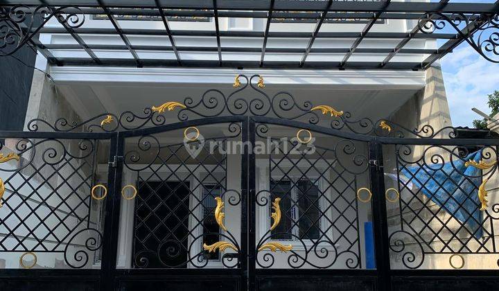 Rumah Mewah 3 Lantai Model American Classic Non Cluster Cinere Limo Selangkah Dari Pintu Tol Limo 2