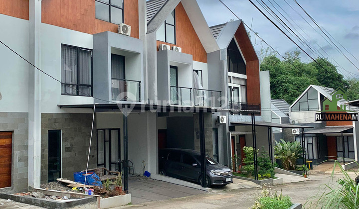 Minimalist 3-Storey House Ready to Occupy on Muhtar Sawangan Main Road