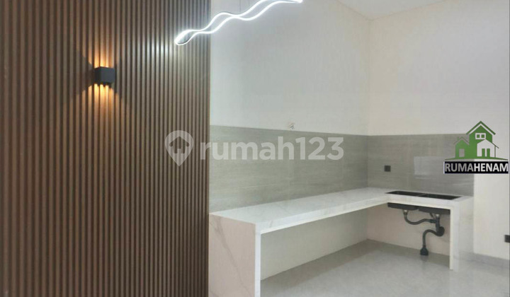 Rumah Berkonsepndinavia Modern Huni Dekat Tol Desari