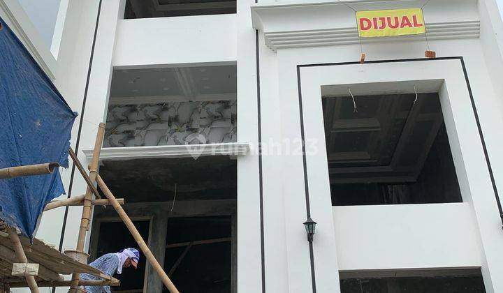 Rumah Mewah Model Eropa Modern 3,5 Lt Cinere Limo Selangkah Dari Pintu Tol Limo 2