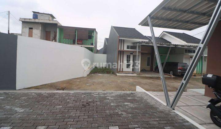 Rumah Cantik Posisi Hook Dlm Cluster Cukup Booking Langsung Akad All In Bonus Canopy,ac 2unit Dan Token Listrik 2