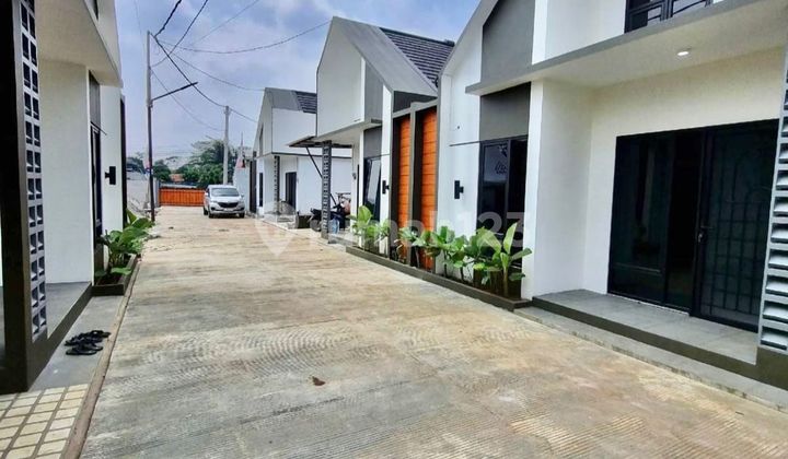 Rumah + Mezzanine Brand New Siap Huni Lokasi Jalan Raya Bedahan Rumah + Mezzanine Brand New Siap Huni Lokasi Jalan Raya Bedahan
