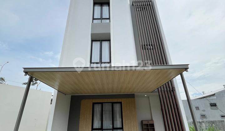 Rumah Minimalis 3 Lantai Siap Huni di Cinere Meruyung Dekat Tol Rumah Minimalis 3 Lantai Siap Huni di Cinere Meruyung Dekat Tol