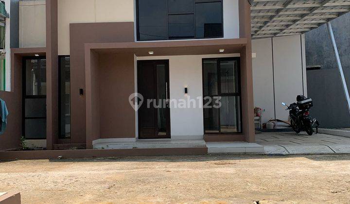 Rumah Cantik Posisi Hook Luas Tanah 116meter Cukup Booking 2JT,Langsung Akad All In Bonus Canopy,ac 2unit Dan Token Listrik 1