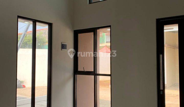 Rumah Cantik Posisi Hook Luas Tanah 116meter Cukup Booking 2JT,Langsung Akad All In Bonus Canopy,ac 2unit Dan Token Listrik 2