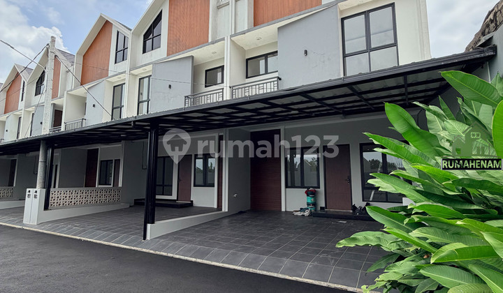 Minimalist House in a Ready-to-Occupy Cluster in Cinangka