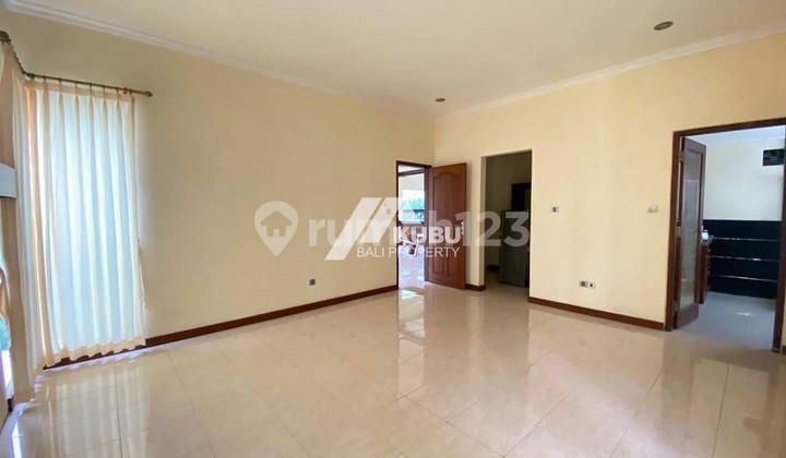 KBP1486 Charming 2 bedroom house in a quite and safe location.  2