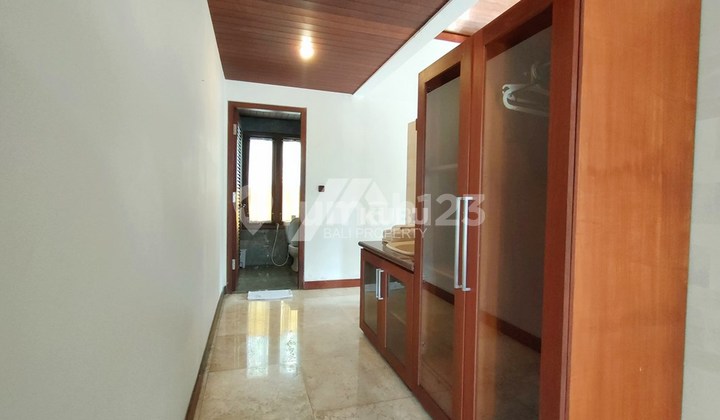 Kbp0693 A Charming Villa With A Modern Minimalist Design.  33