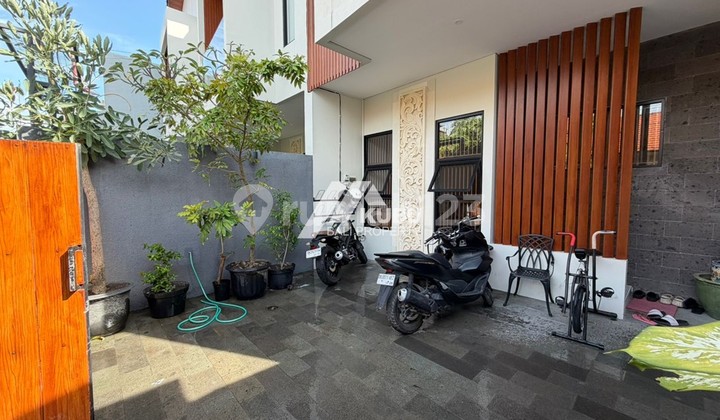 Kbp1535 A Simple 4 Bedroom House For Freehold Sale.