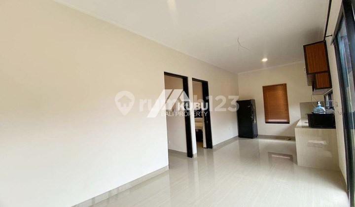 KBP1439 A simple house with a minimalist design.  2
