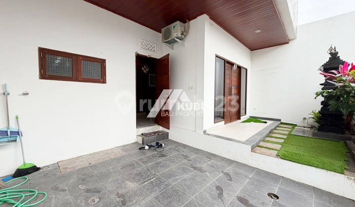 Kbp1562 Clean And Bright House With Minimalist Design In Sanur.