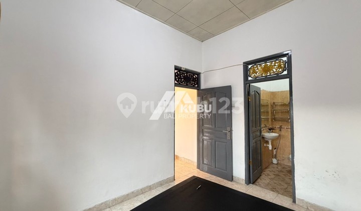 Kbp1539 Simple House With Balinese Building Design. 2