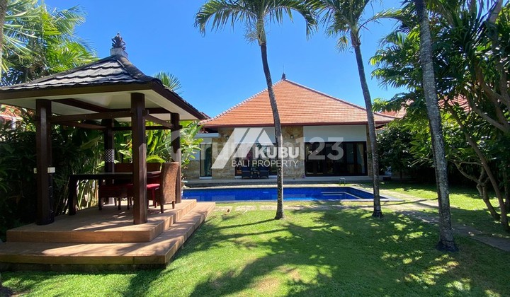 Kbp0377 Beautiful, Clean, and Safe Villa with Spacious Garden in Sanur. Kbp0377 Beautiful, Clean, and Safe Villa with Spacious Garden in Sanur.