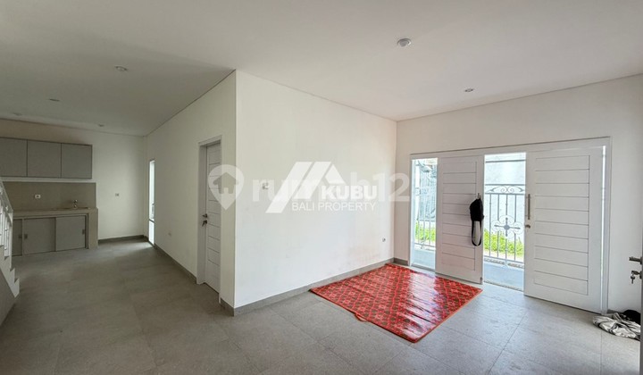 Kbp1610 Minimalist Modern Brand New 3 Bedrooms House In Sanur