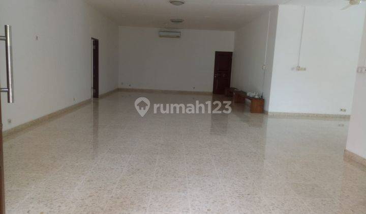 Rumah Besar Siap Pakai di Bangka, Kemang Jakarta Selatan 3