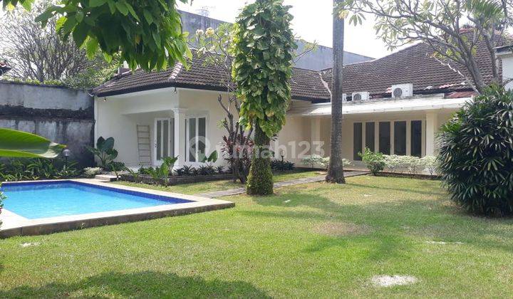 Rumah Besar Dan Bagus Siap Huni di Kemang Jakarta Selatan 2