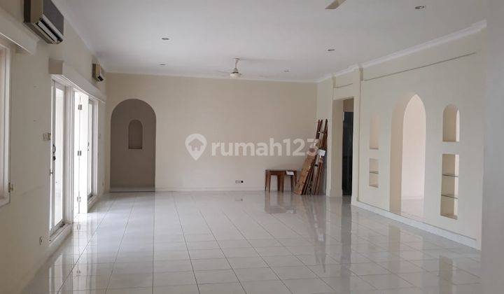Rumah Besar Dan Bagus Siap Huni di Kemang Jakarta Selatan 7