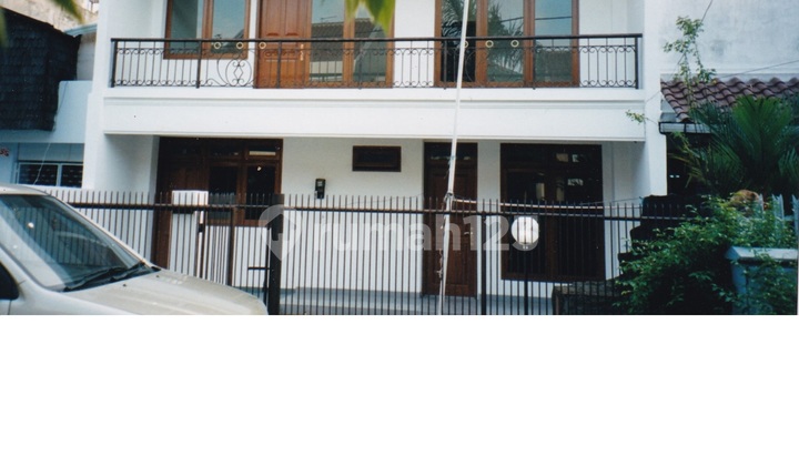 Rumah bagus siap huni di Pulomas Jakarta Timur 1