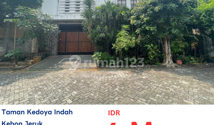 Turun harga. Rumah besar dan murah di Kedoya Jakarta Barat 2