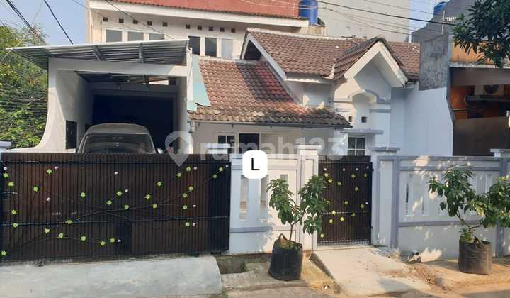 Ready-to-occupy house in Puri Bintaro Indah, South Tangerang, Banten Ready-to-occupy house in Puri Bintaro Indah, South Tangerang, Banten