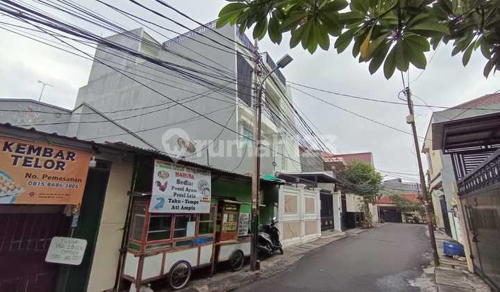 Affordable House in Kebon Jeruk, West Jakarta. 2