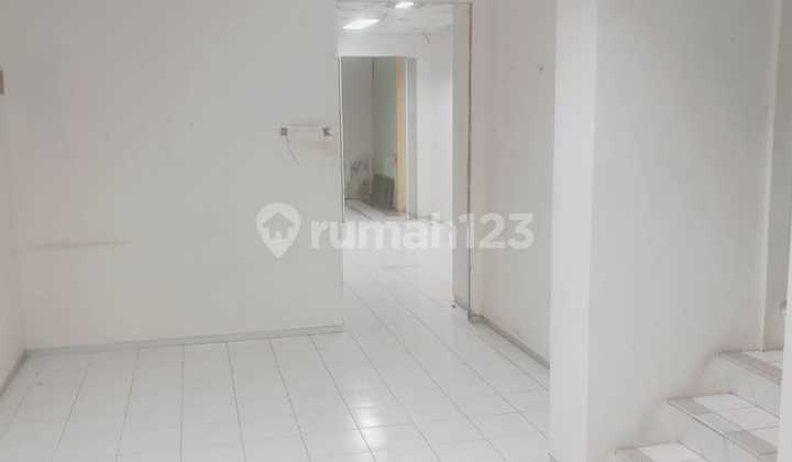 Ruko bagus dan murah di Roxy Mas Jakarta Pusat