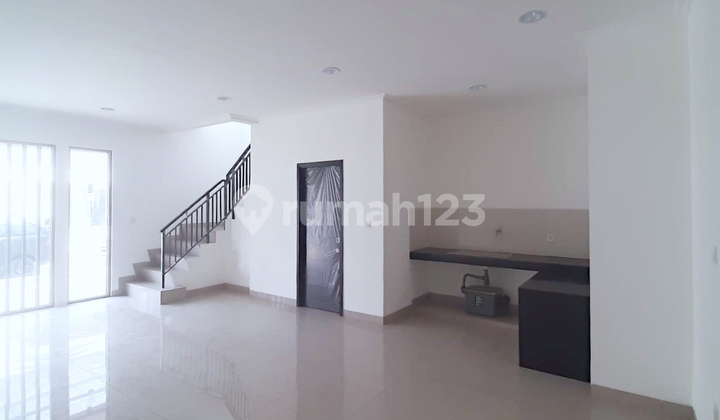 Cheapest Rent New House (6x15) PIK 2 - Pantai Indah Kapuk Cheapest Rent New House (6x15) PIK 2 - Pantai Indah Kapuk