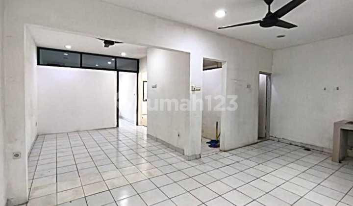 Dijual Cepat Rumah Siap Huni ( 6x15 ) Taman Palem Lestari - Cengkareng Dijual Cepat Rumah Siap Huni ( 6x15 ) Taman Palem Lestari - Cengkareng