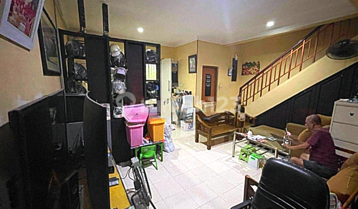Dijual Butuh Cepat Harga Nego Rumah 3 Tingkat ( 6x18 ) Malibu - City Resort, Cengkareng Dijual Butuh Cepat Harga Nego Rumah 3 Tingkat ( 6x18 ) Malibu - City Resort, Cengkareng