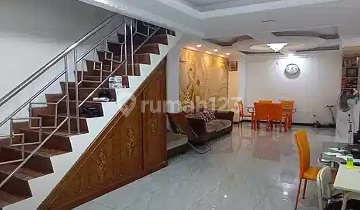 Cheapest Sale Hook House 3.5 Floors (8.8x15) Taman Palem Lestari - Cengkareng 2