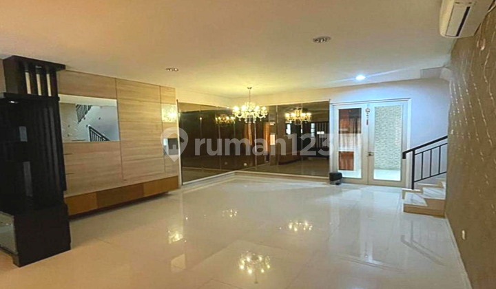 Cheapest Sale House Near Swimming Pool (8x15) Layar Permai - Pantai Indah Kapuk