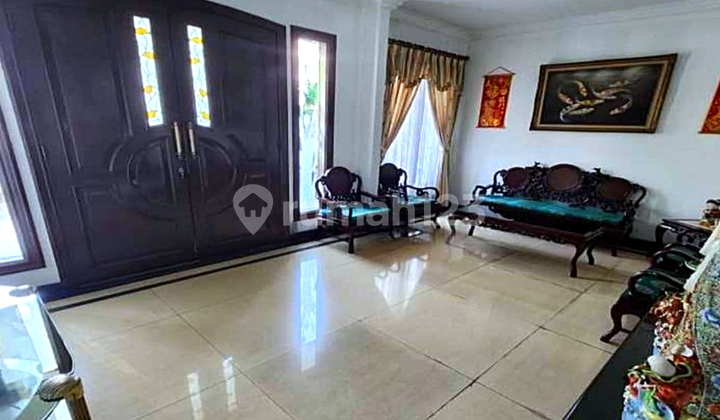 Dijual Harga Nego Sampai Deal Rumah 3 Tingkat Rapi Siap Huni ( 10x20 ) Taman Palem Lestari - Kalideres, Cengkareng