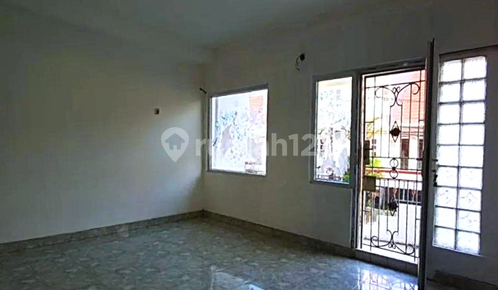 Dijual Harga Nego Rumah Layak Huni ( 8X15 ) Taman Palem Lestari - Cengkareng 2