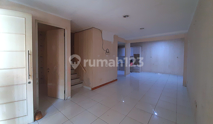 Dijual Nego Rumah 2 Tingkat Full Bangunan ( 6x15 ) Green Court - Kalideres Dijual Nego Rumah 2 Tingkat Full Bangunan ( 6x15 ) Green Court - Kalideres