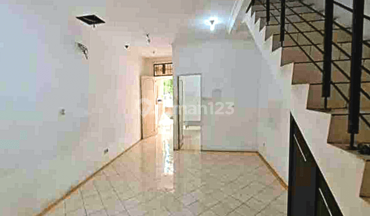 Dijual Termurah Rumah 3.5 Tingkat ( 5x15 ) Puri Grisenda - Taman Grisenda 2