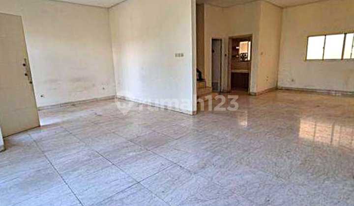 Dijual Termurah Rumah Double Decker Siap Huni ( 8x17 ) Crown Mansion - Pantai Indah Kapuk Dijual Termurah Rumah Double Decker Siap Huni ( 8x17 ) Crown Mansion - Pantai Indah Kapuk